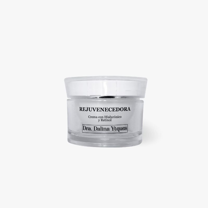 Rejuvenecedora con retinol y hialurónico